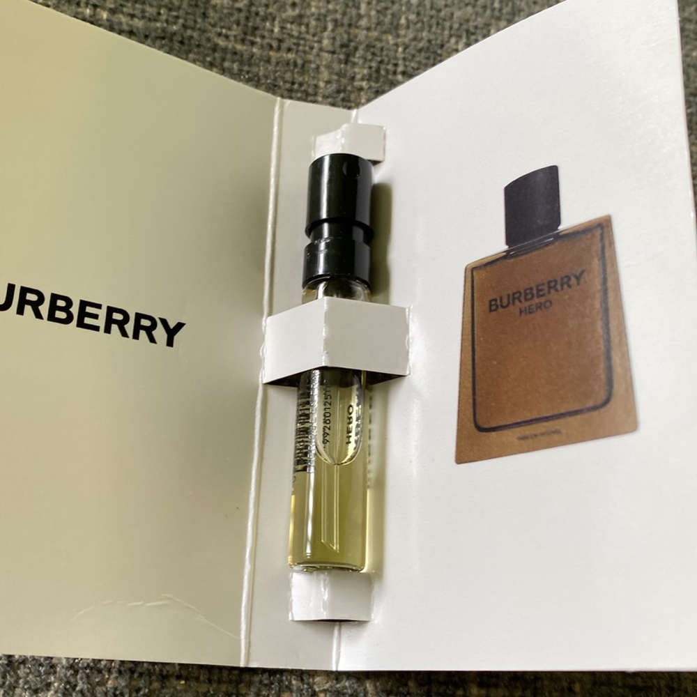 Burberry Hero Sample - Picture 3 of 5